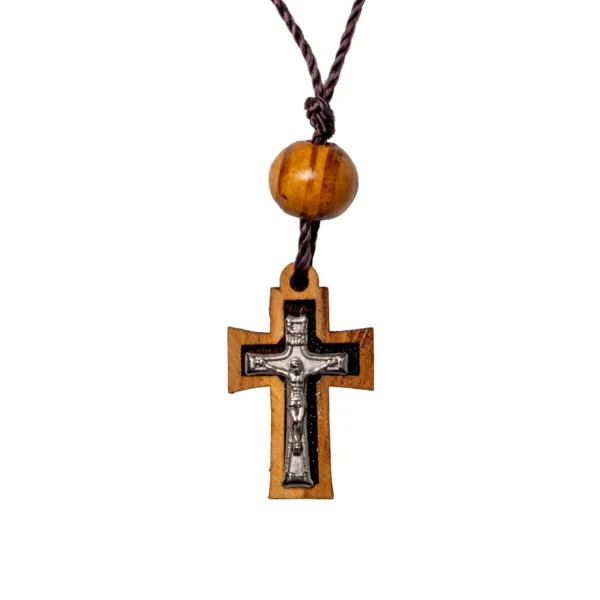 Naszyjnik z Krzyżem Łacińskim - metal + drewno oliwne - zdjęcie produktu
