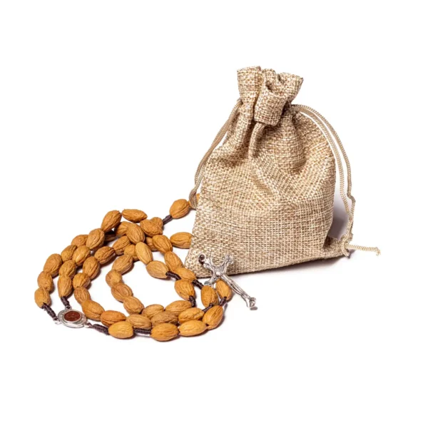 Różaniec z pestek oliwnych z Betlejem - widok całości z certyfikatem